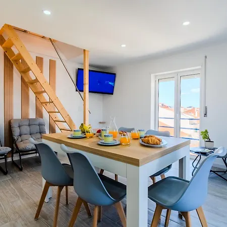 Cantinho Dos Pereiras - Center Of