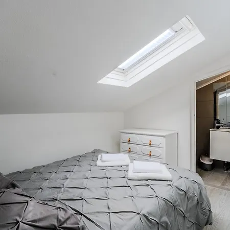 Cantinho Dos Pereiras - Center Of *