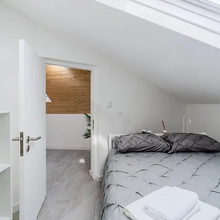 Cantinho Dos Pereiras - Center Of