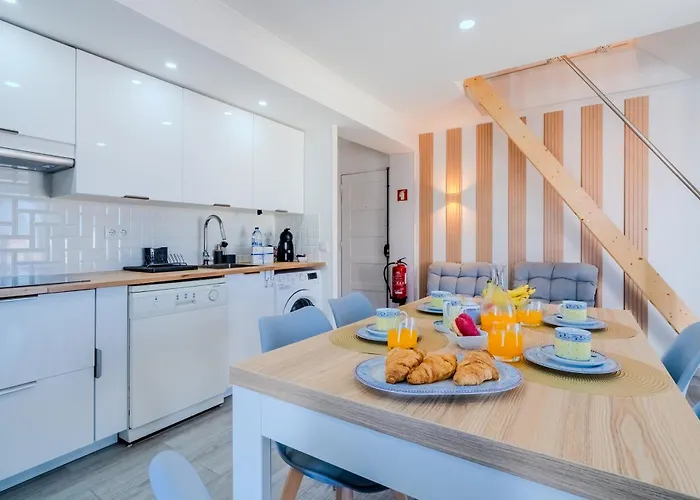 Cantinho Dos Pereiras - Center Of Апартаменты